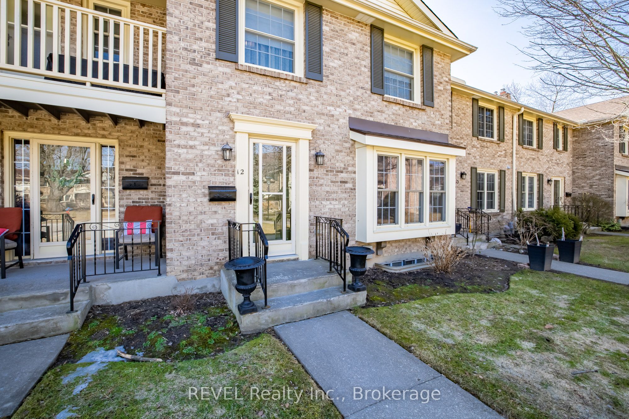 409 Vine Street, #12
