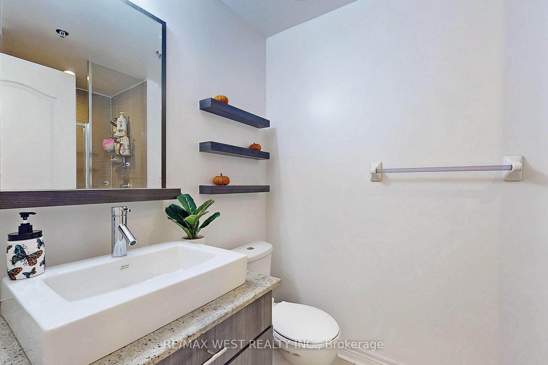 1 Bedroom Condo at 2756 Old Leslie, Toronto For sale