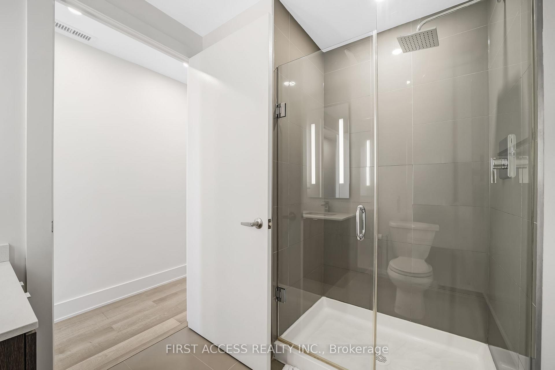 1 Bedroom Condo at 5230 Dundas,  Burlington For sale