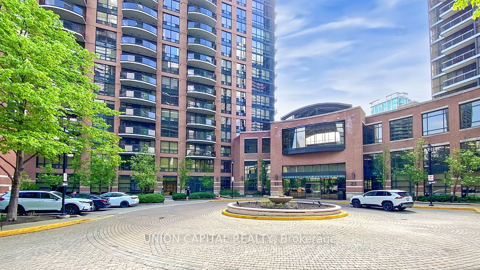 33 Sheppard