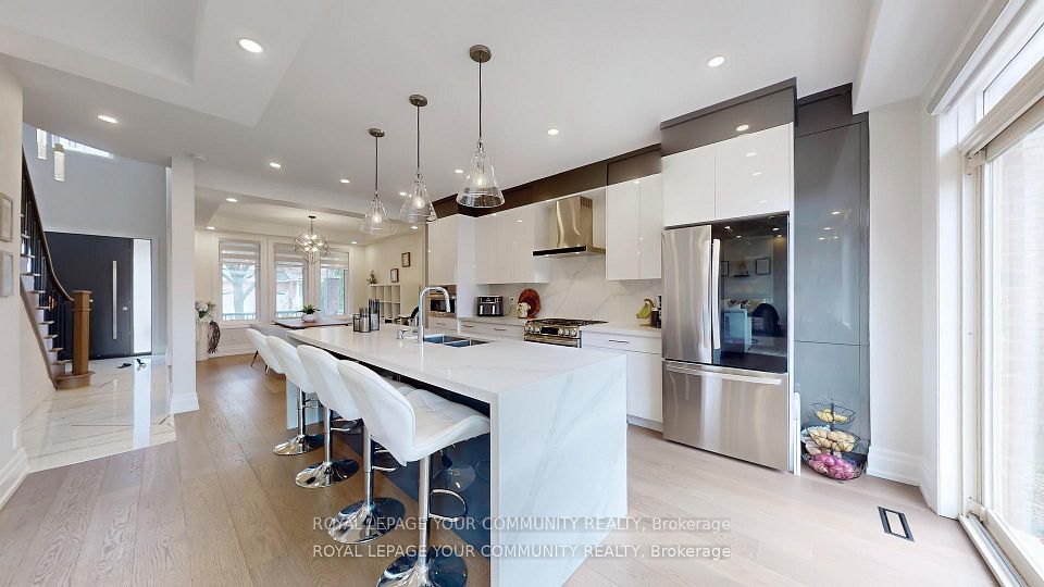 100 Grand Oak