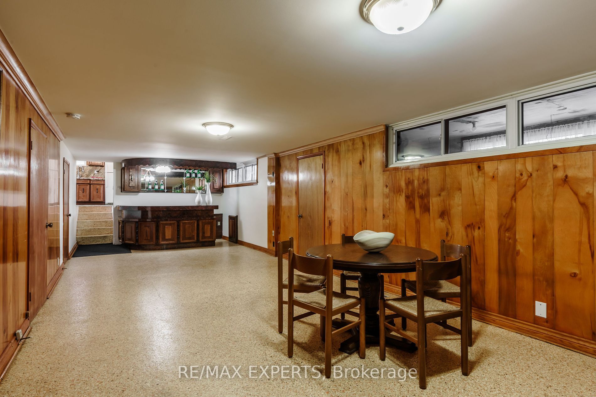 1 Creston Road