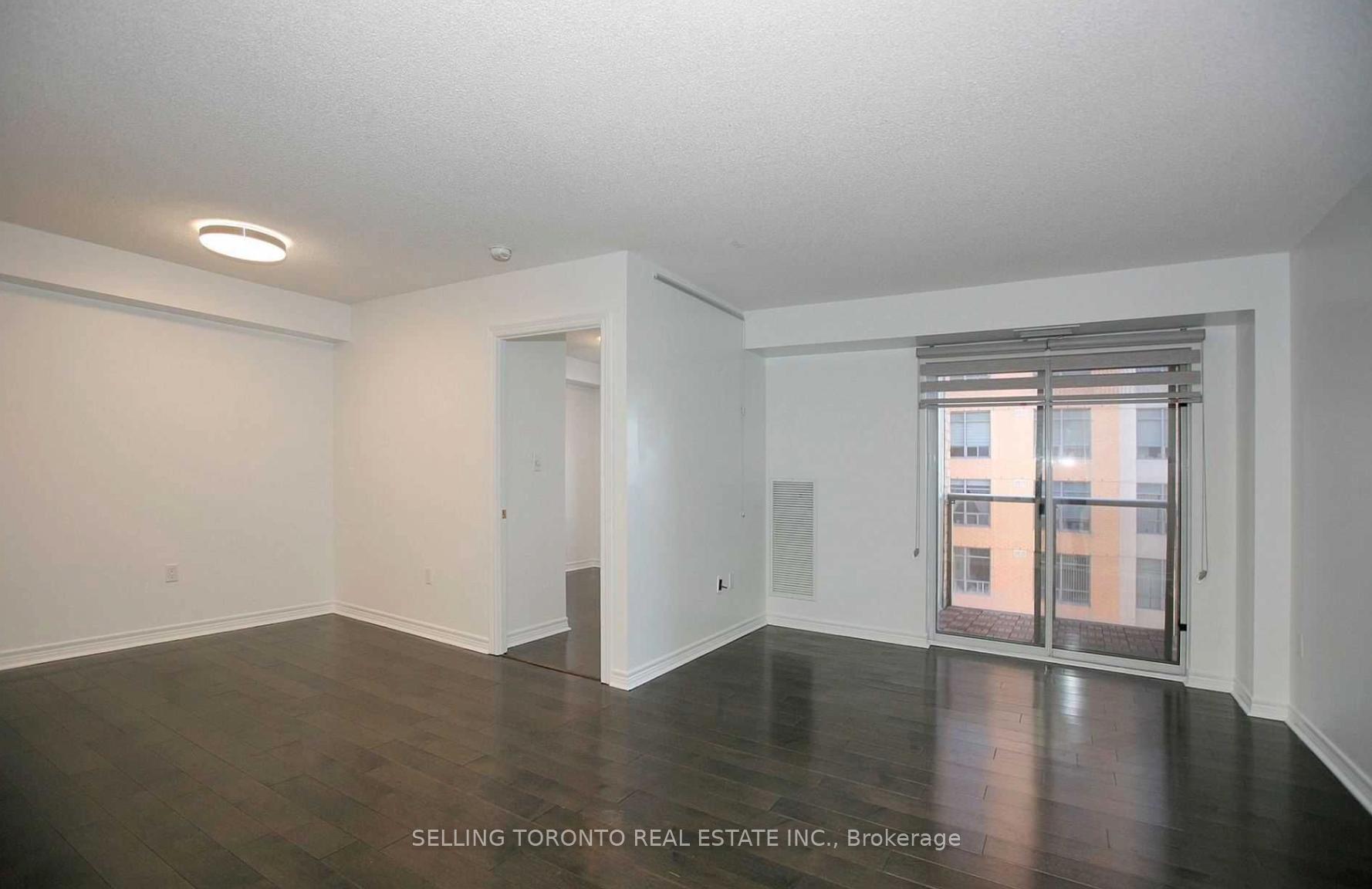 2 Bedrooms Condo at 88 Grandview,  Toronto For sale