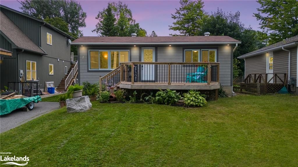 7 67TH Street Wasaga Beach Ontario L9Z 1T8