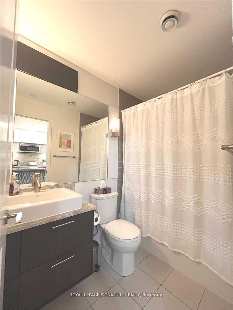 8 Mercer Street, #211
