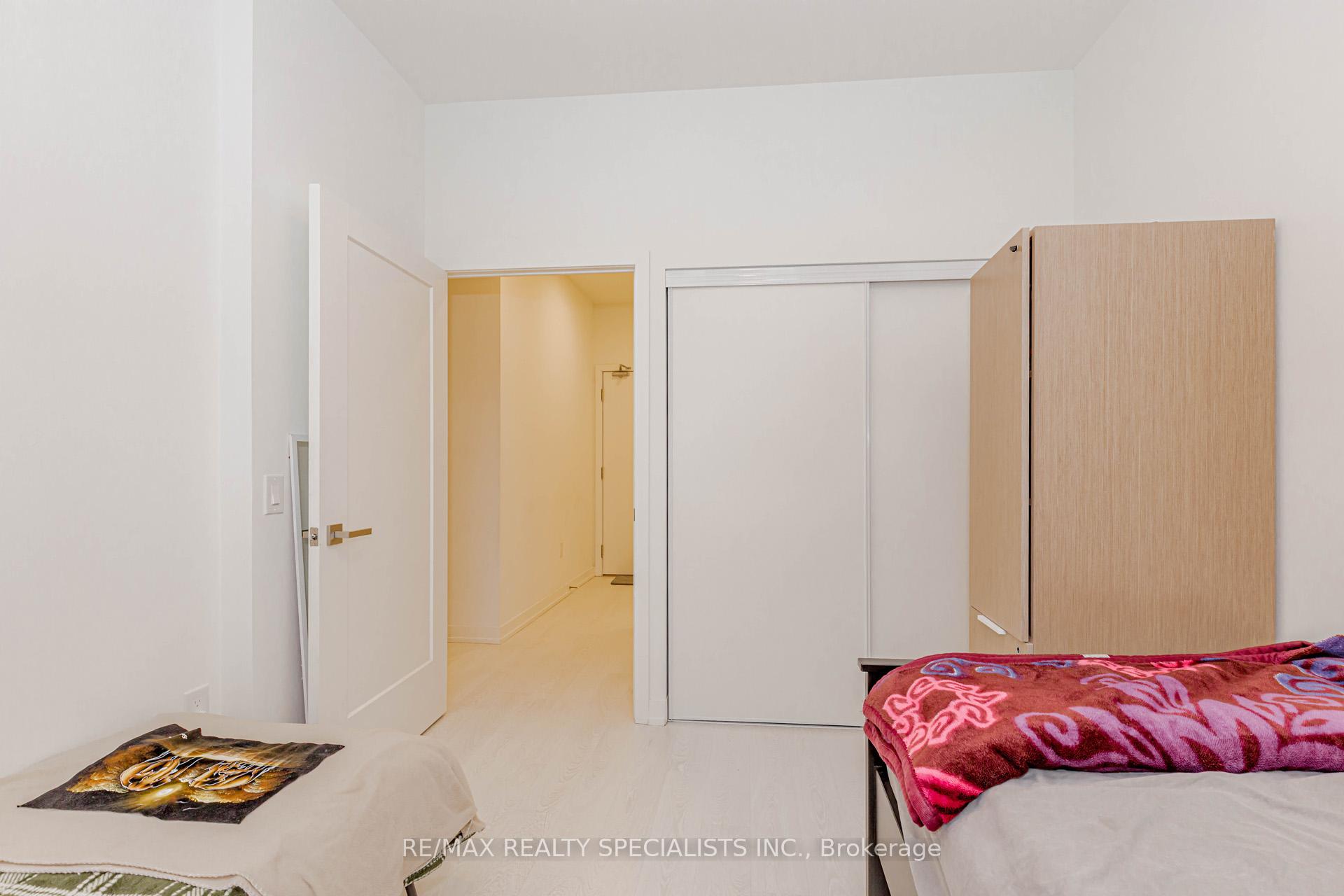 1 Bedroom Condo at 415 Main,  Hamilton For sale