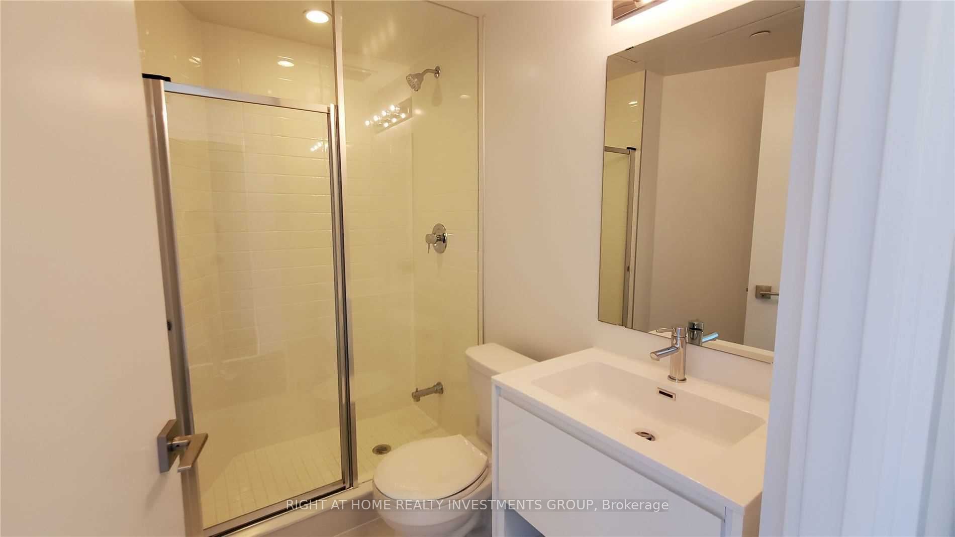 159 Wellesley Street, #1004