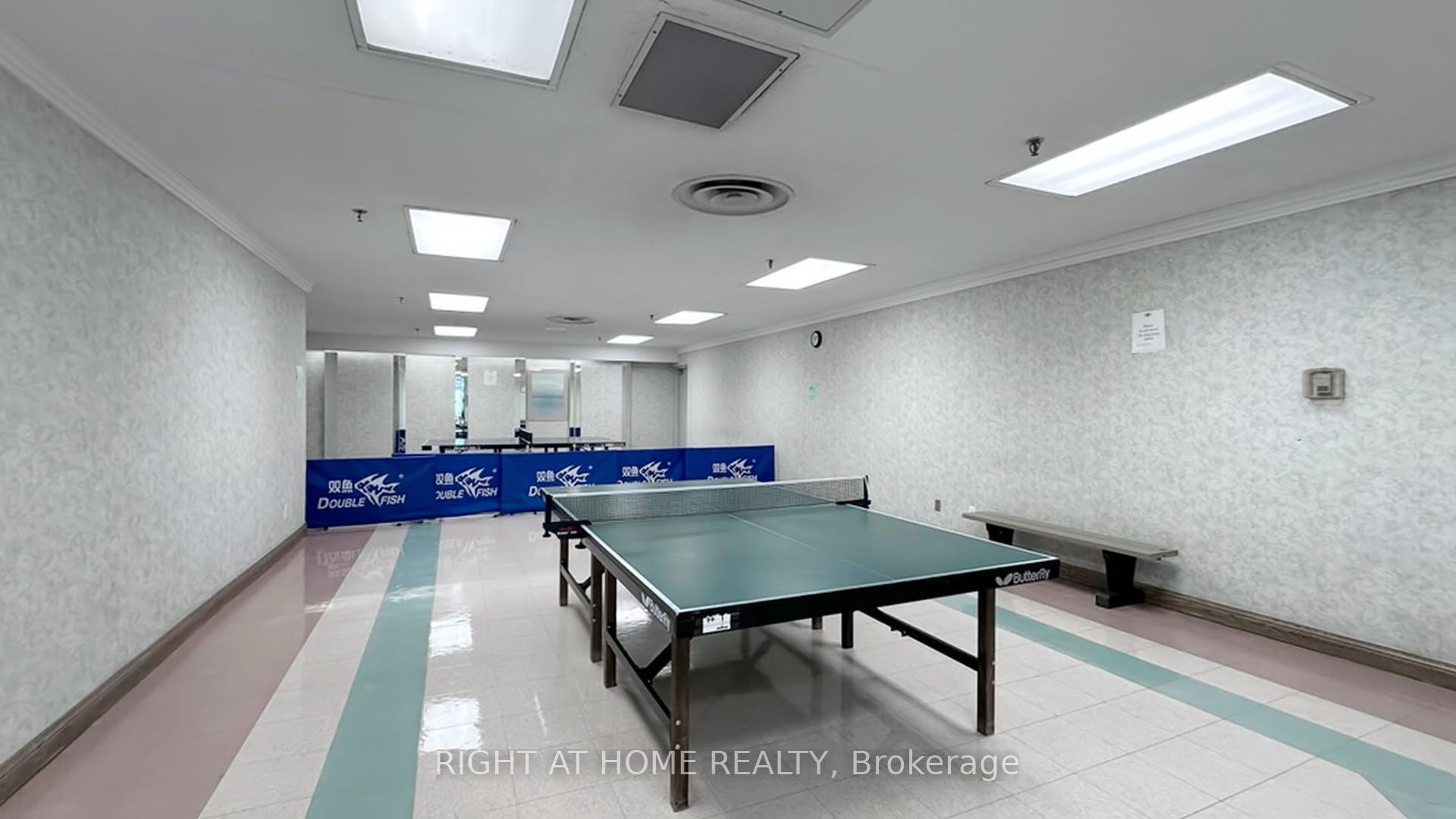 3 Bedrooms Condo at 75 Bamburgh, Toronto For sale