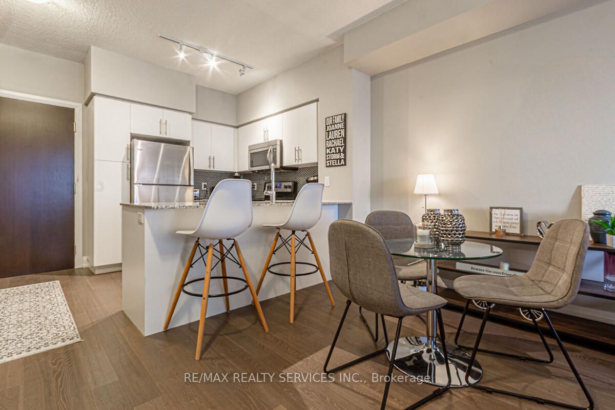 65 Speers Road, #1507