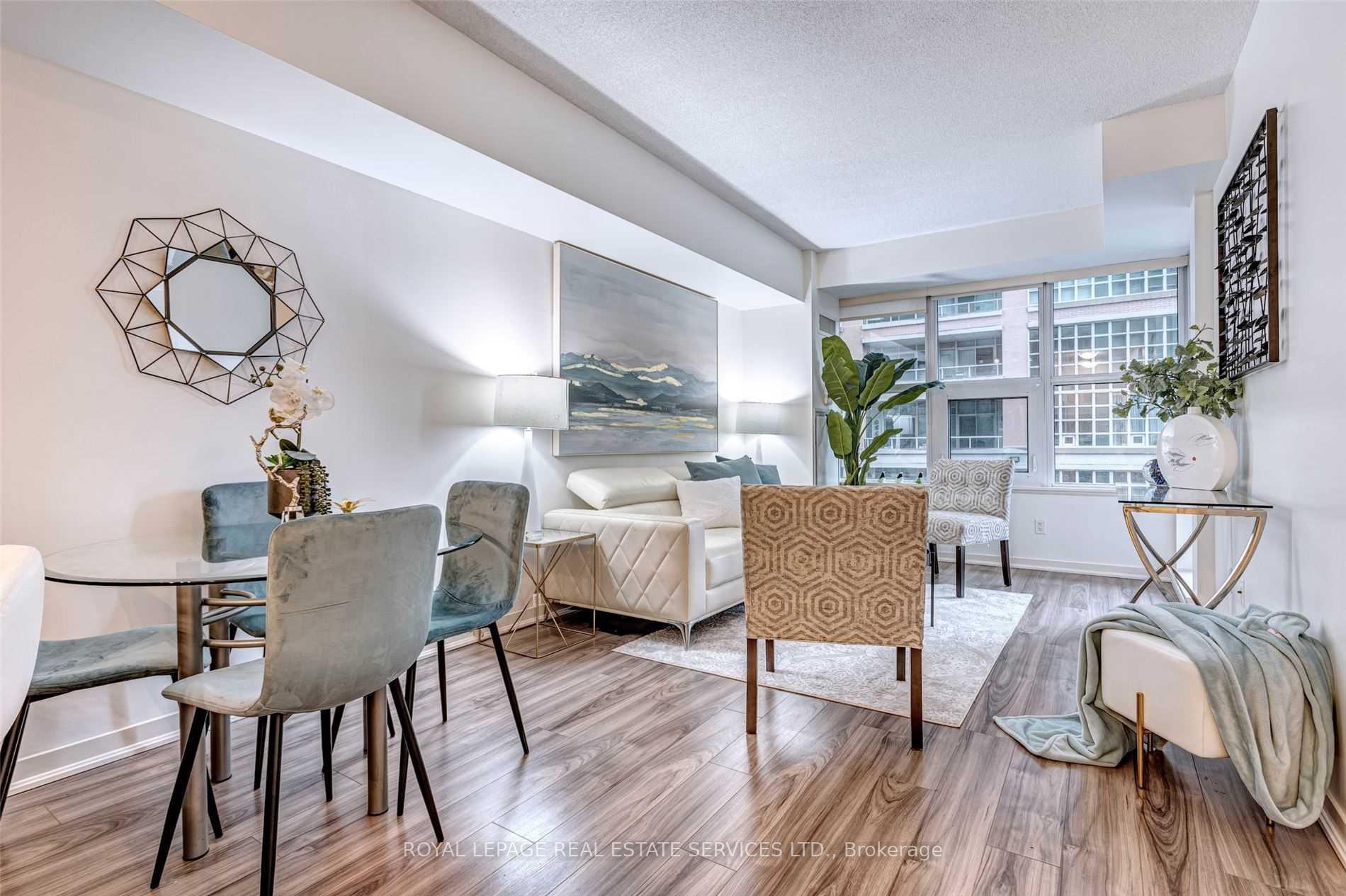 2 Bedrooms Condo at 59 East Liberty, Toronto For sale