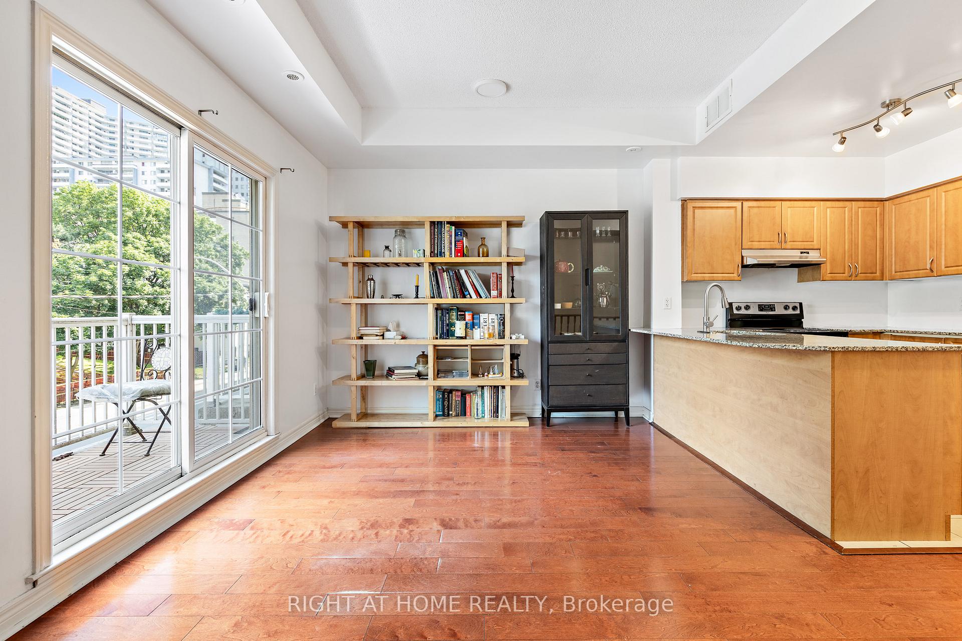 3 Bedrooms Condo at 205 Wellesley, Toronto For sale