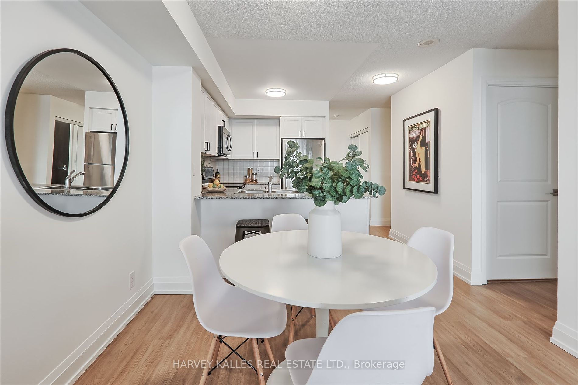 1070 Sheppard Avenue W 912