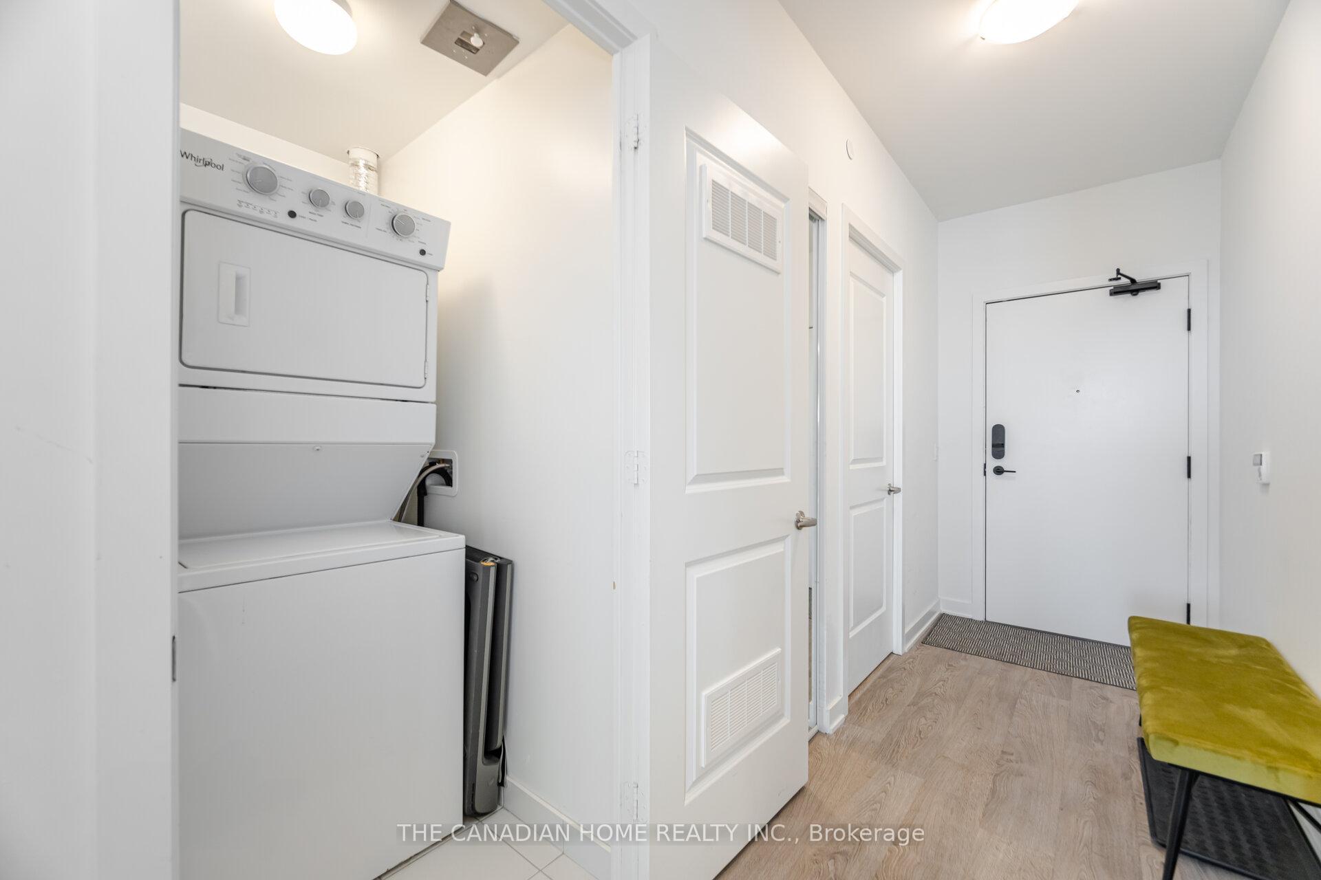 3 Bedrooms Condo at 4655 Metcalfe, Mississauga For sale