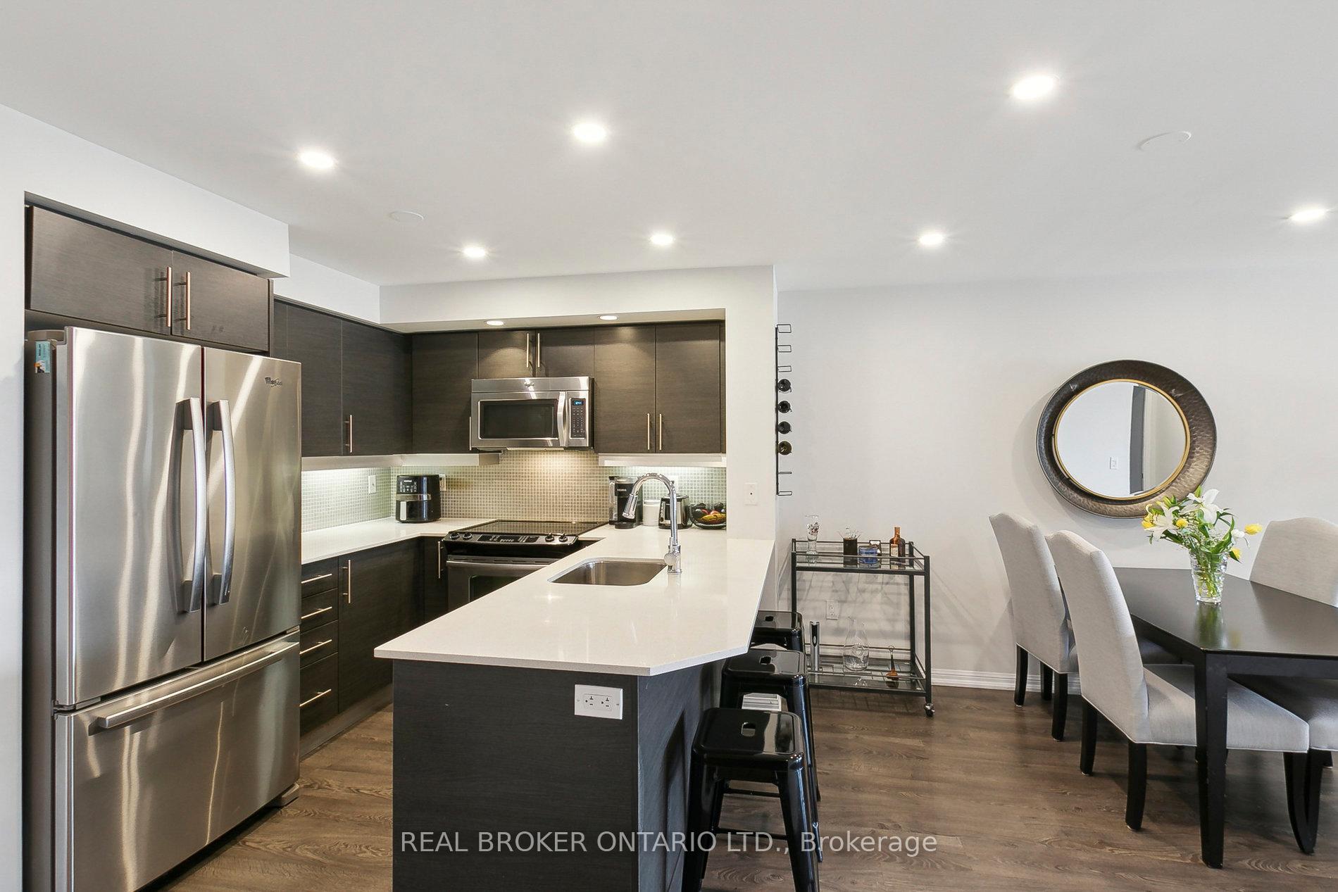 3 Bedrooms Condo at 85 East Liberty,  Toronto For sale