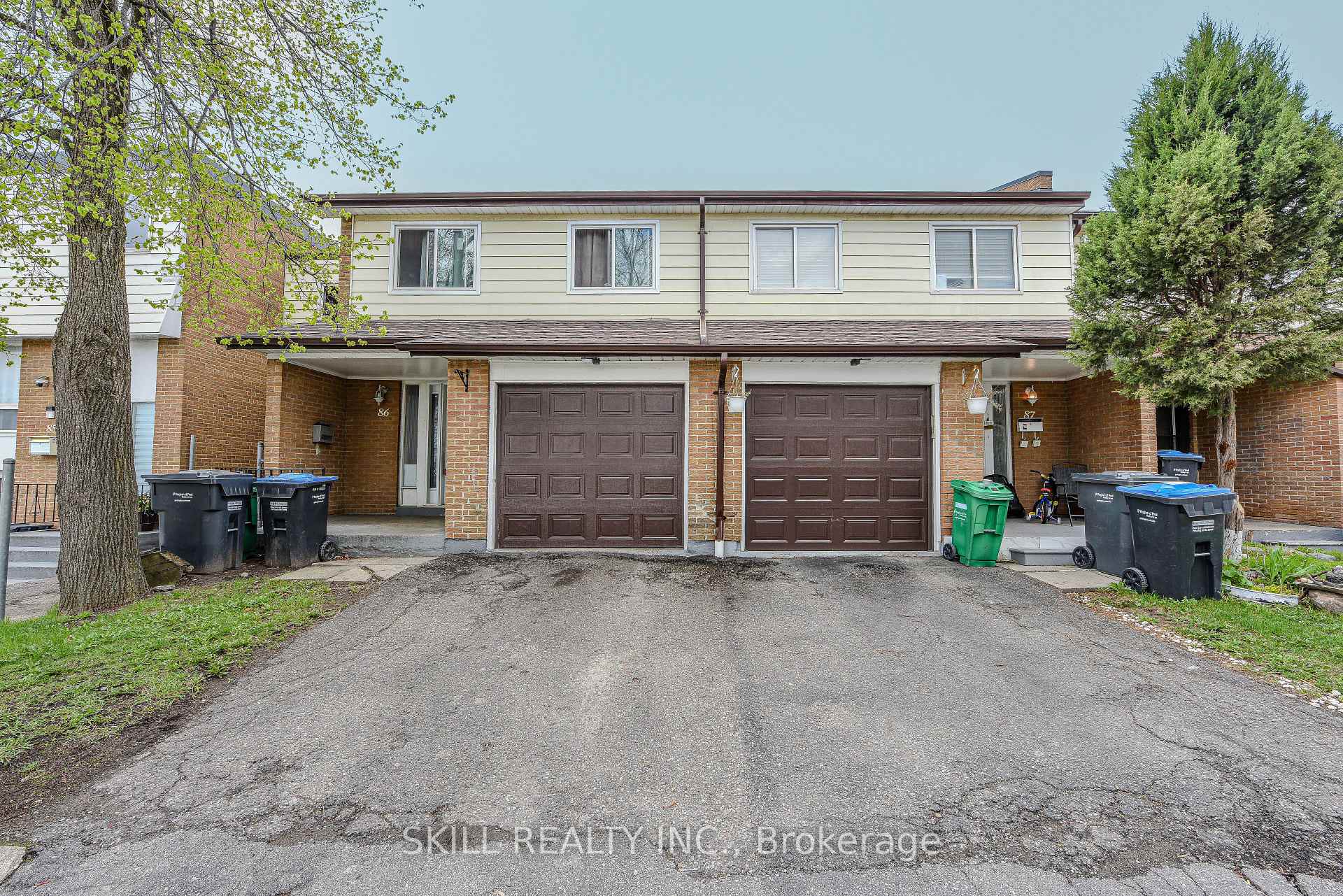 6 Bedrooms Condo at 7500 Goreway, Mississauga For sale