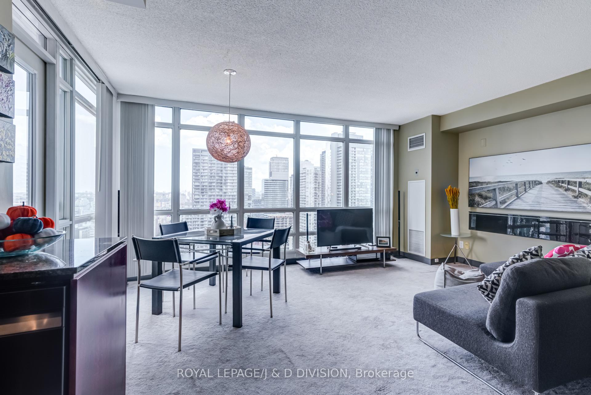 2 Bedrooms Condo at 397 Front, Toronto For sale