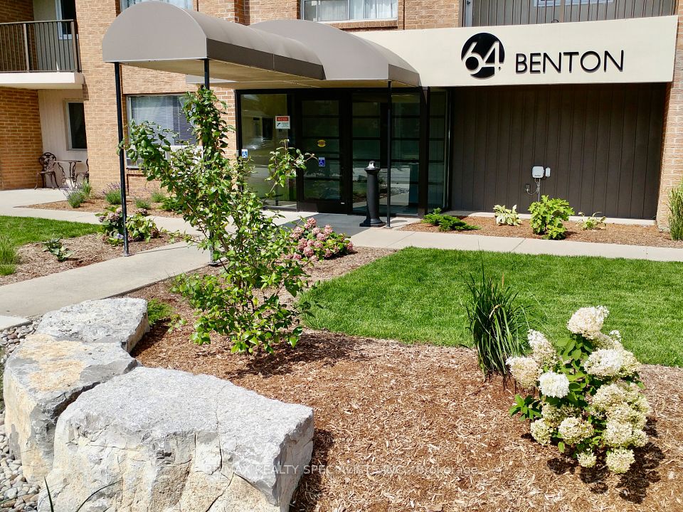 64 Benton