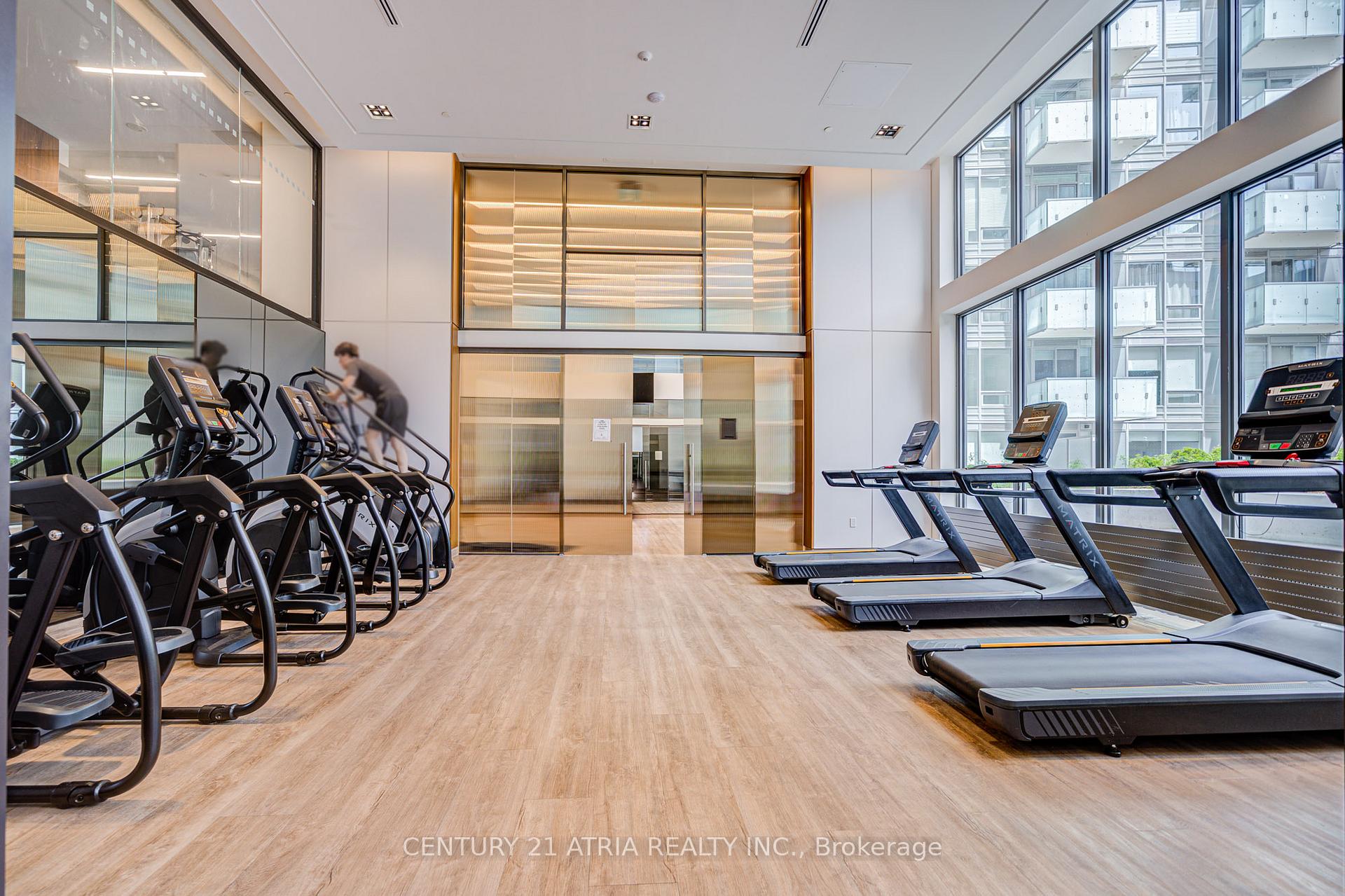 3 Bedrooms Condo at 7 Golden Lion, Toronto For sale