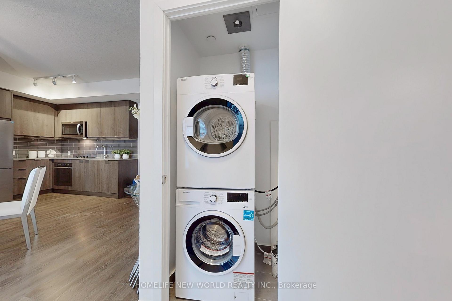 3 Bedrooms Condo at 38 Forest Manor, Toronto For sale