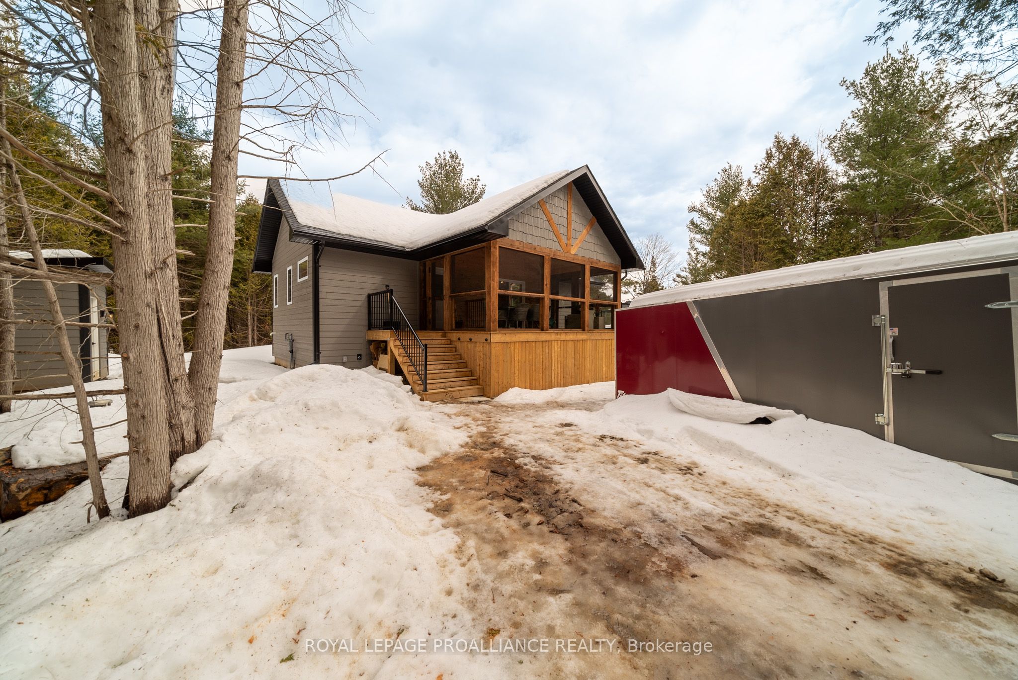 1121 Farm Lake Lane, Frontenac, ON K0H 1K0