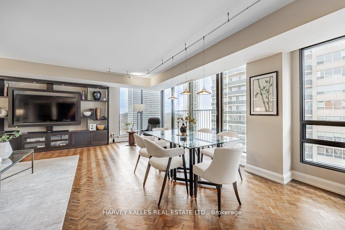 3 Bedrooms Condo at 447 Walmer, Toronto For sale