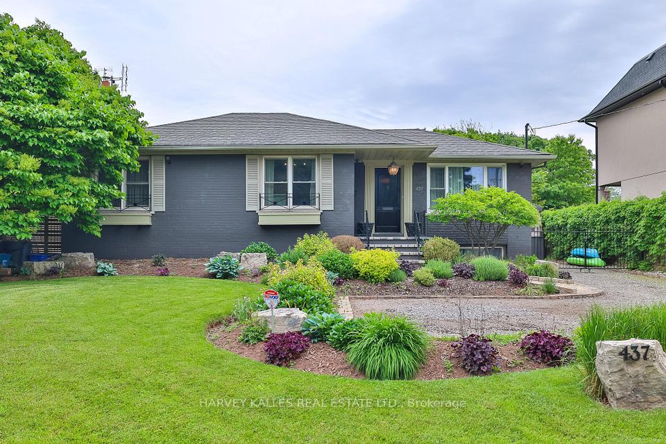 437 Seaton