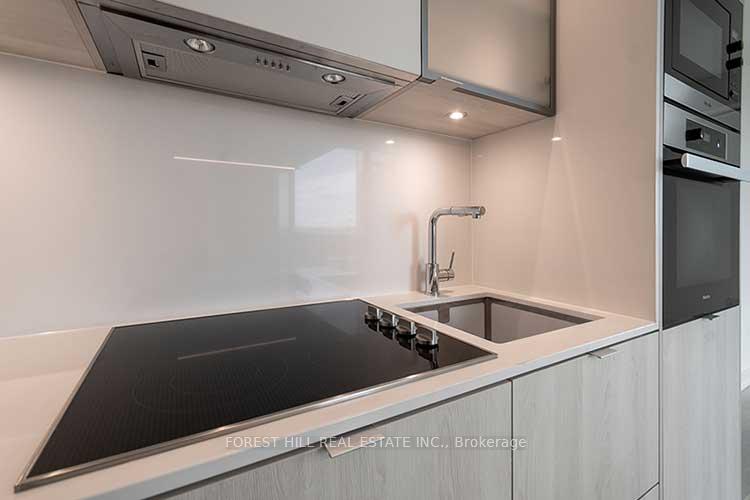 2 Bedrooms Condo at 11 Yorkville, Toronto For sale