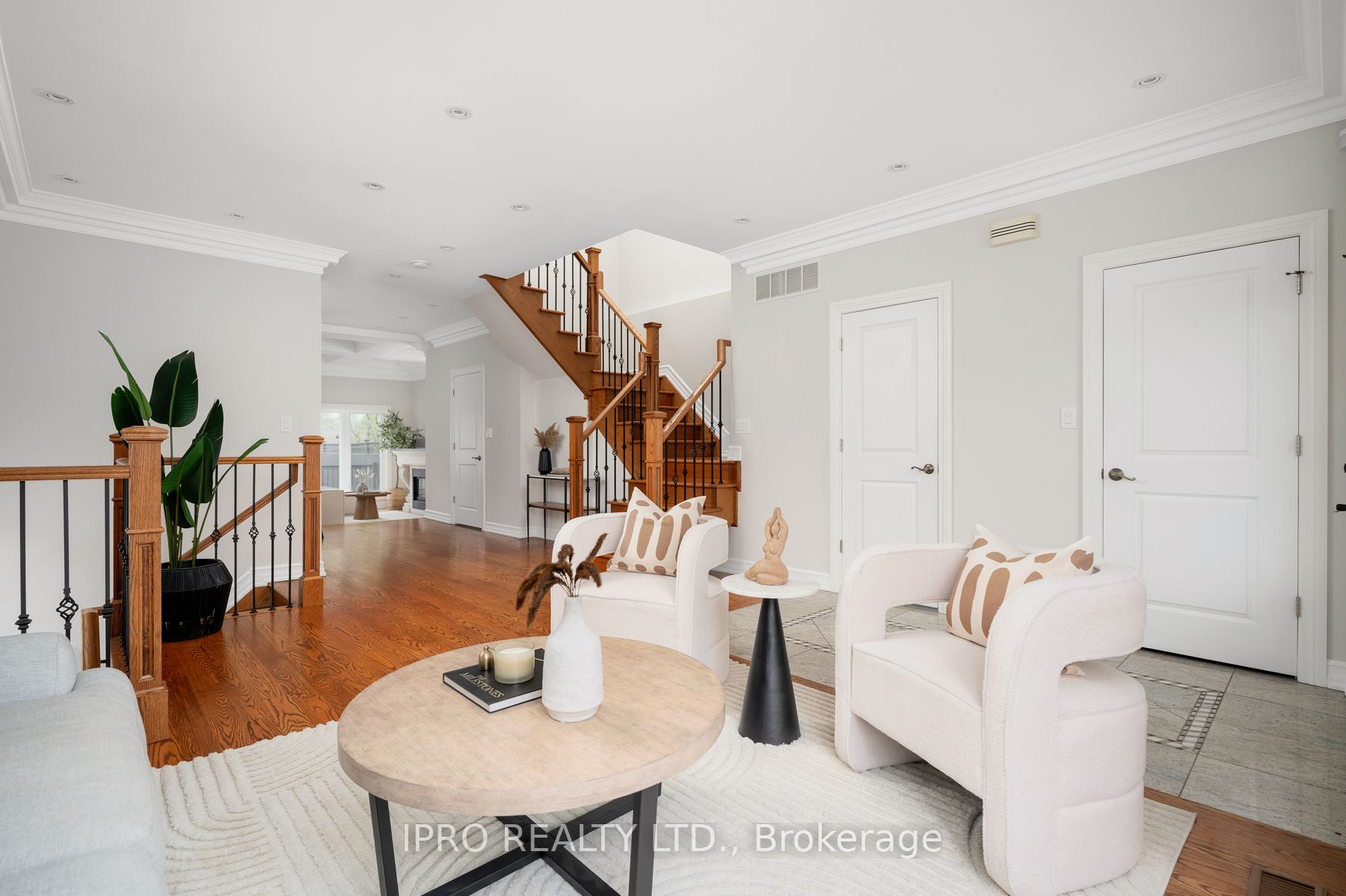 115 Cadorna Avenue