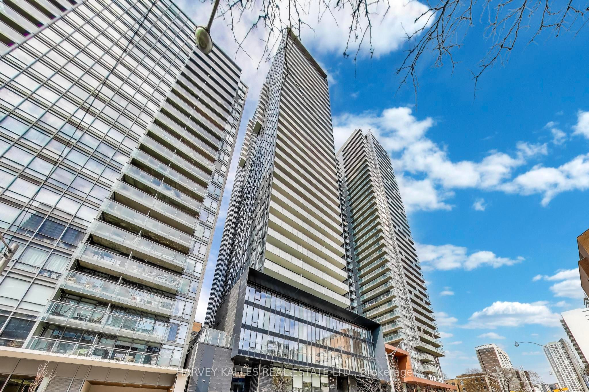 28 Wellesley Street E, #2408