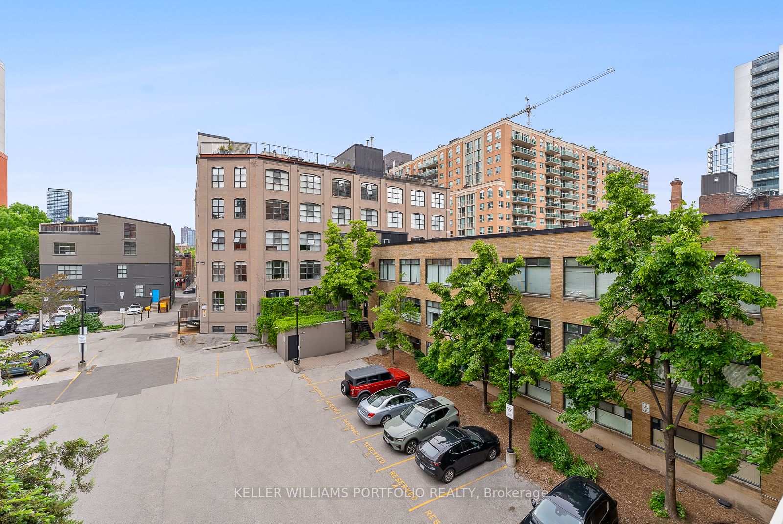 330 Adelaide Street E, #401