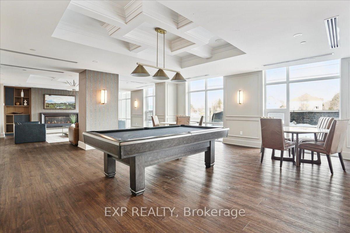 2 Bedrooms Condo at 450 Dundas,  Hamilton For sale