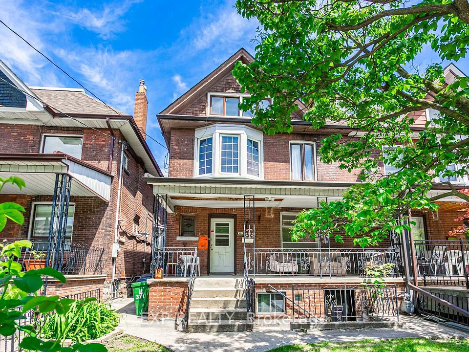 371 Crawford Street
