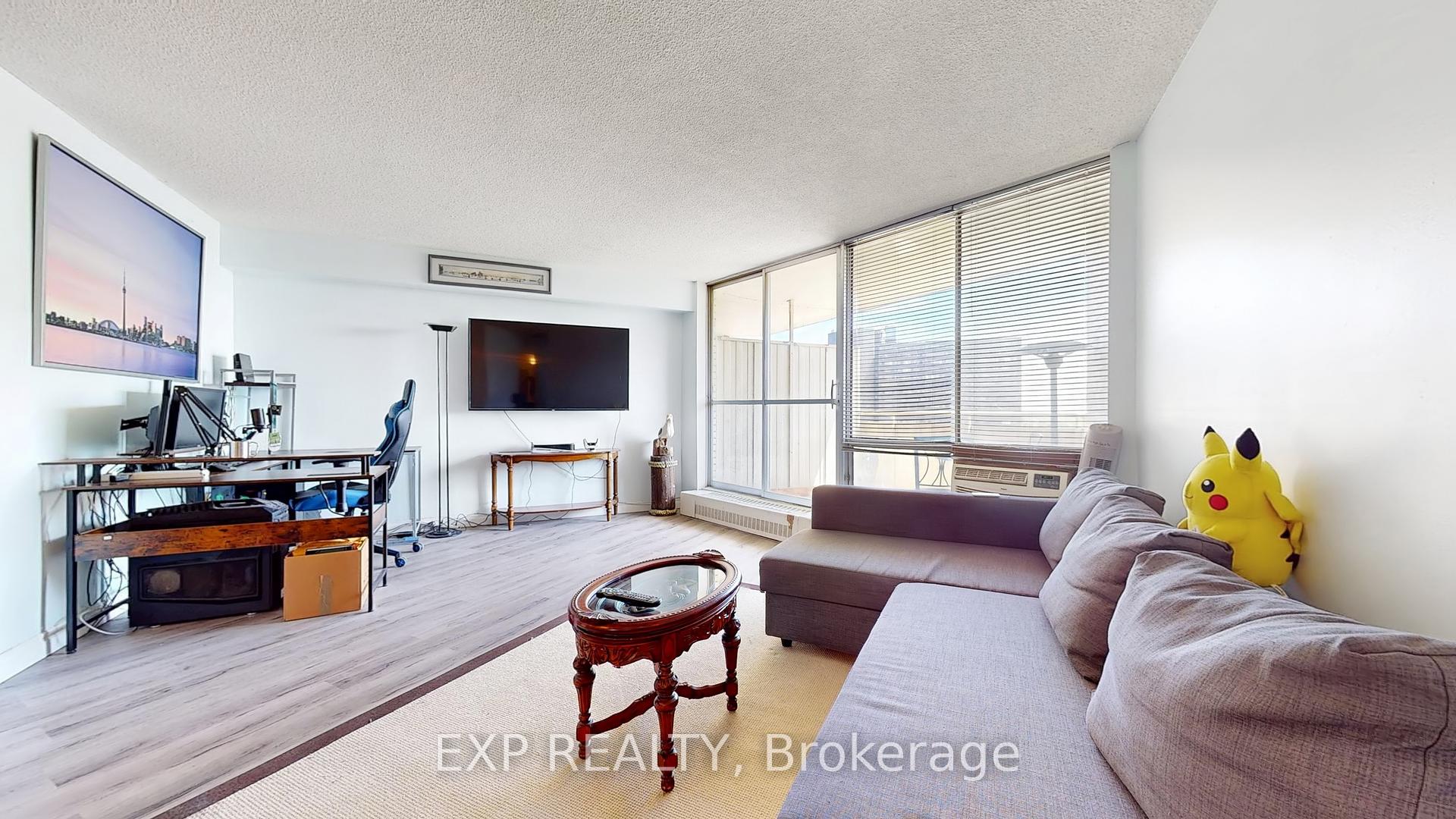 3 Bedrooms Condo at 330 Dixon, Toronto For sale