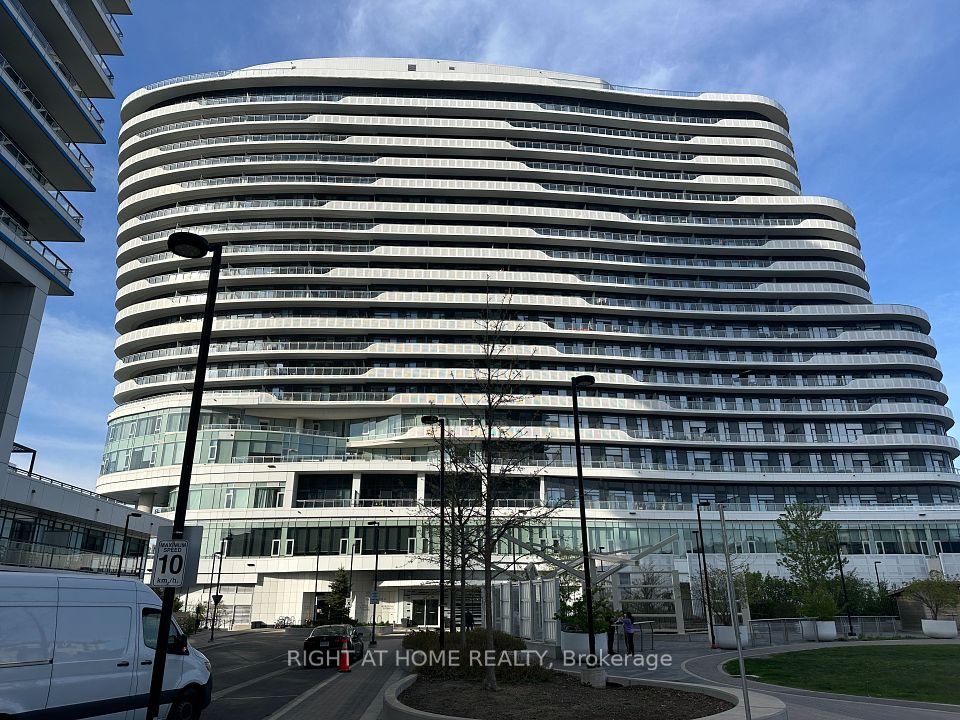 2520 Eglinton