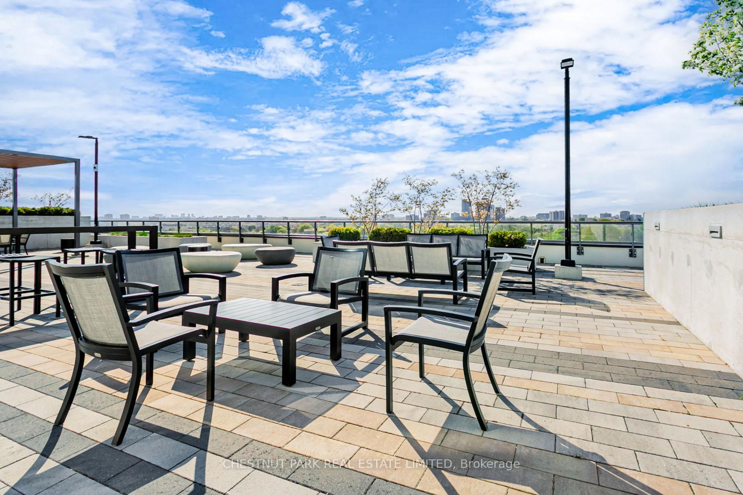 2 Bedrooms Condo at 50 Thomas Riley, Toronto For sale