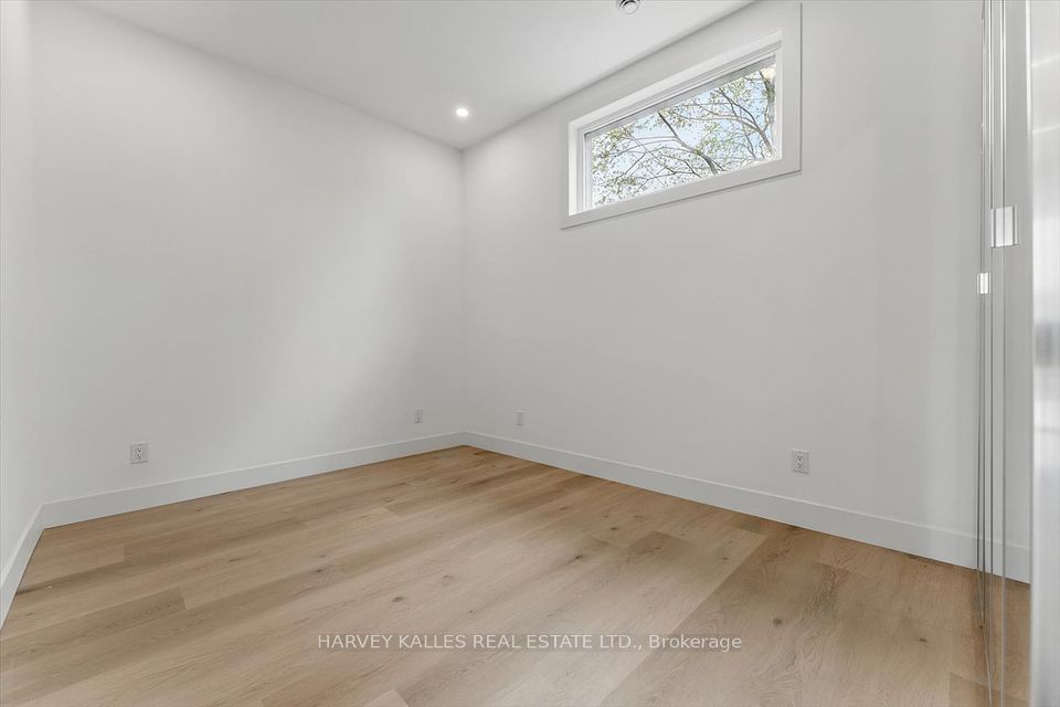 1064 Dufferin Street Rear Garden Suite