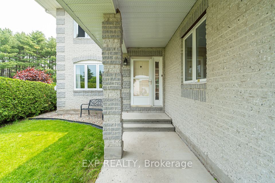 295 Bonavista Street, Clarence-Rockland, ON K4K 1N8