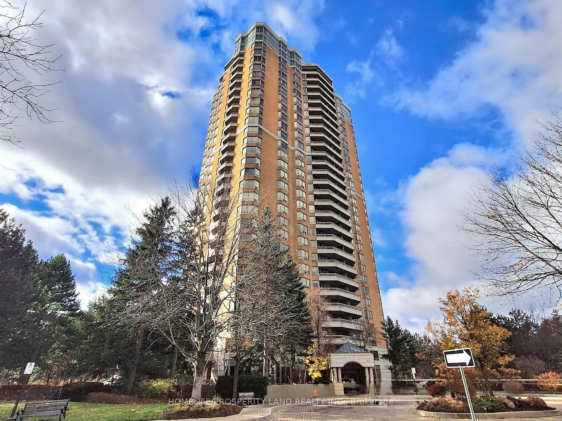 3 Bedrooms Condo at 89 Skymark, Toronto For sale