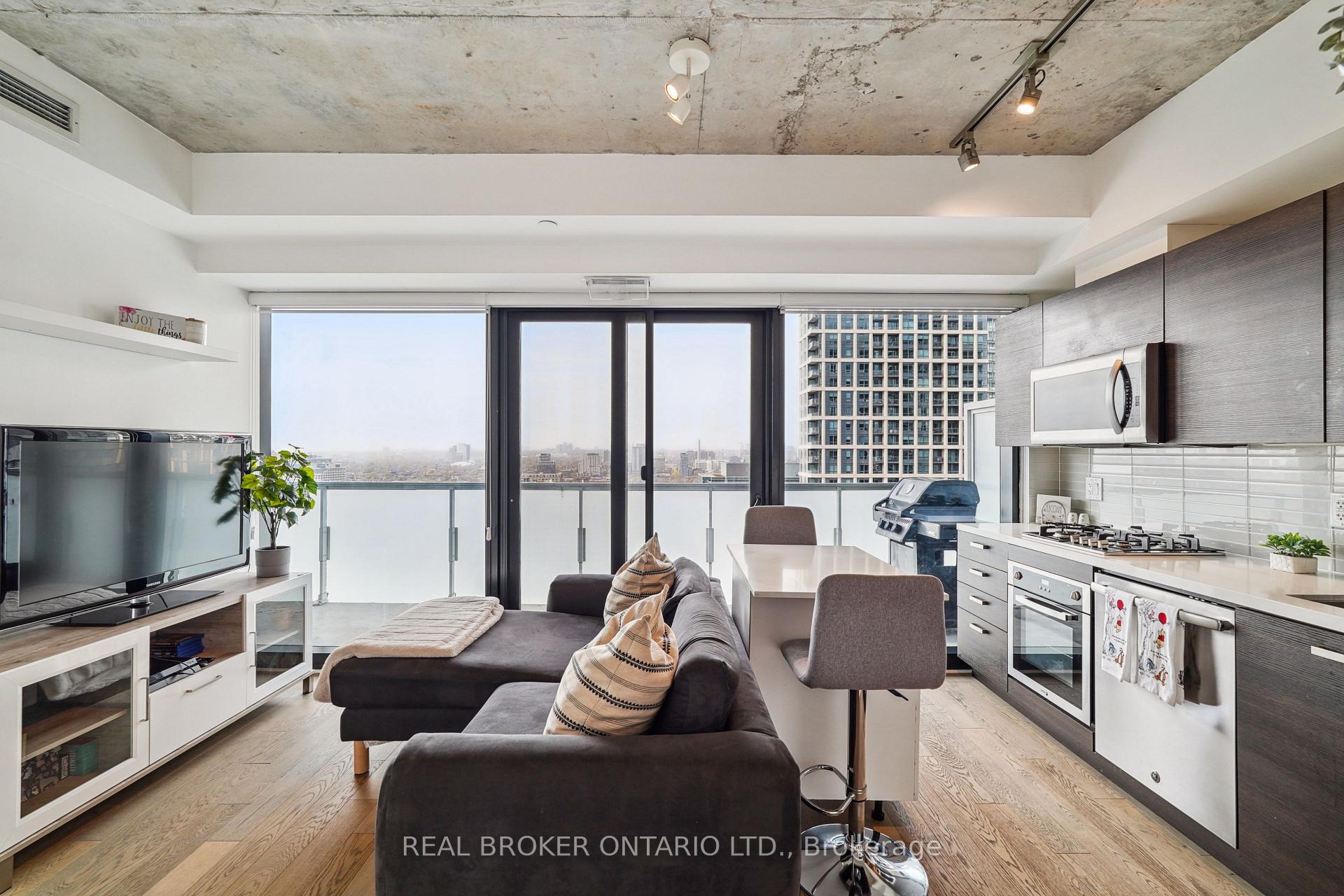1 Bedroom Condo at 11 Charlotte,  Toronto For sale