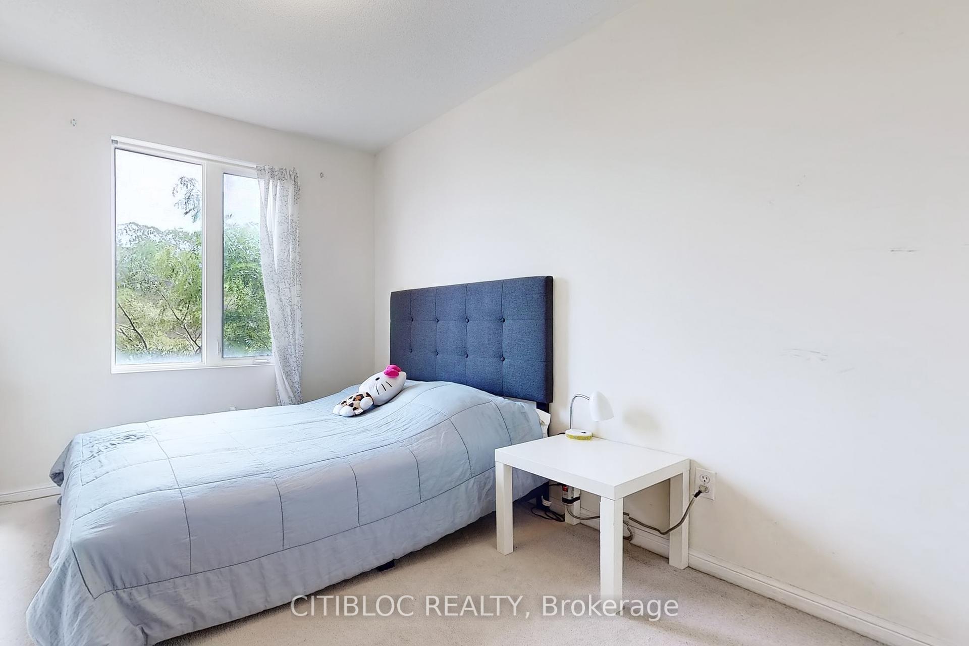 4 Bedrooms Condo at 3029 Finch, Toronto For sale