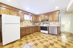 99 Stilecroft Drive Lower