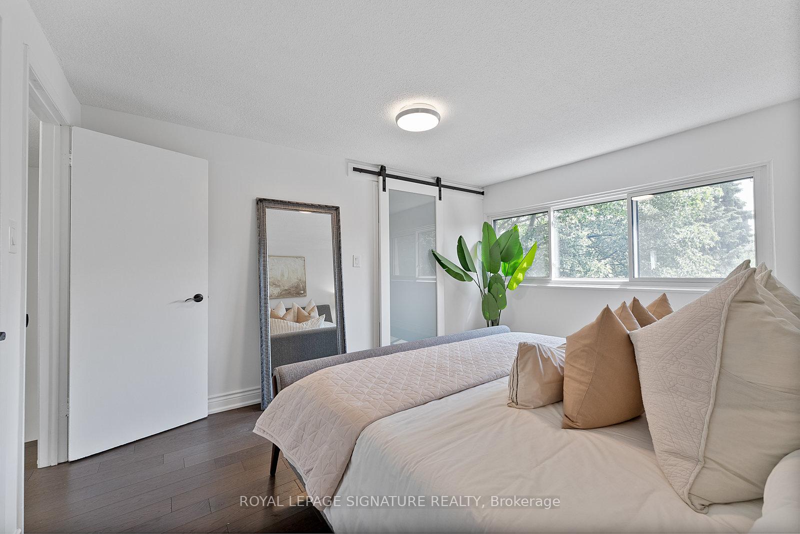 1 Bedroom Condo at 70 Jenny Wrenway, Toronto For sale