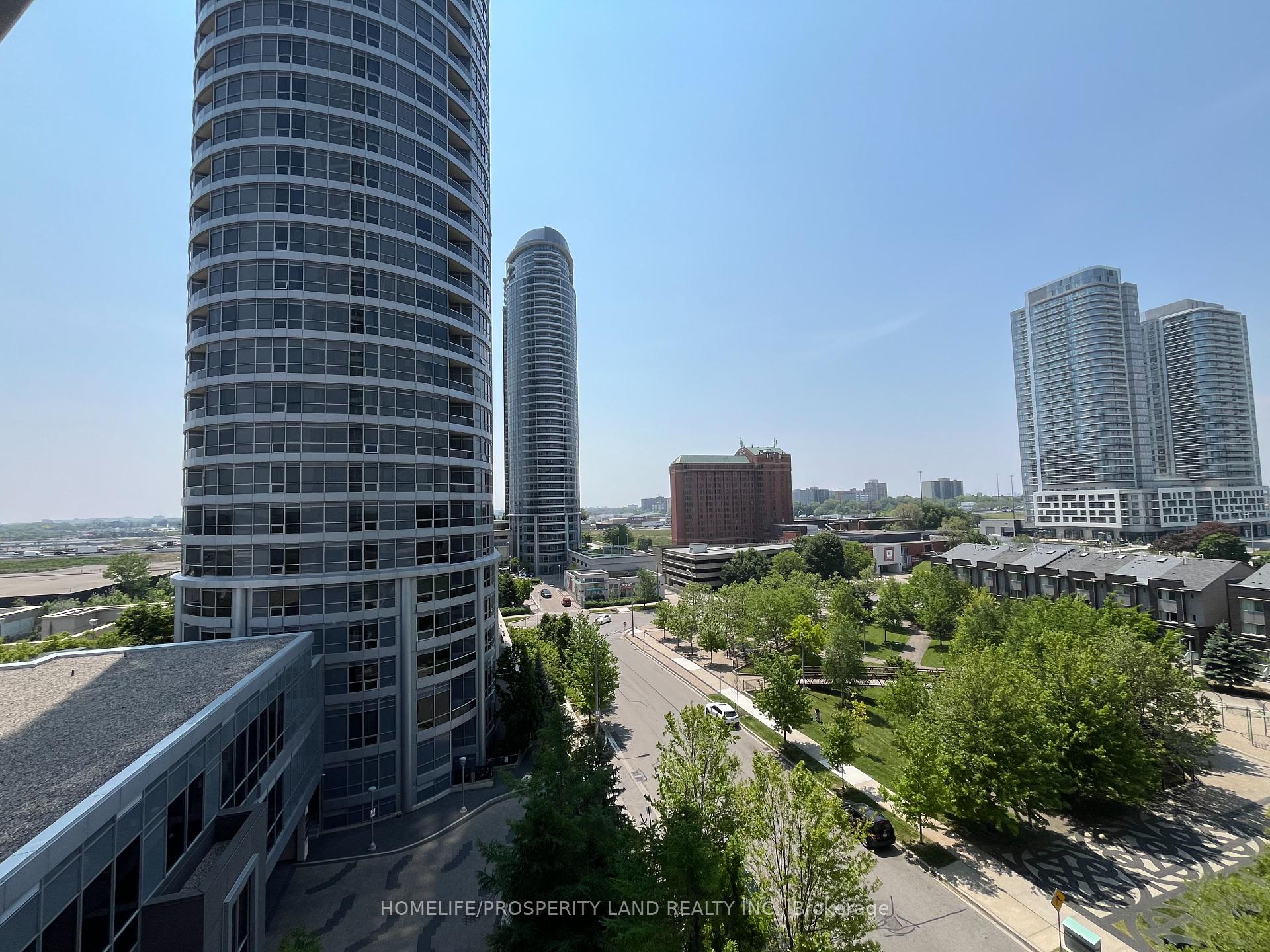 3 Bedrooms Condo at 181 Village Green, Toronto For sale