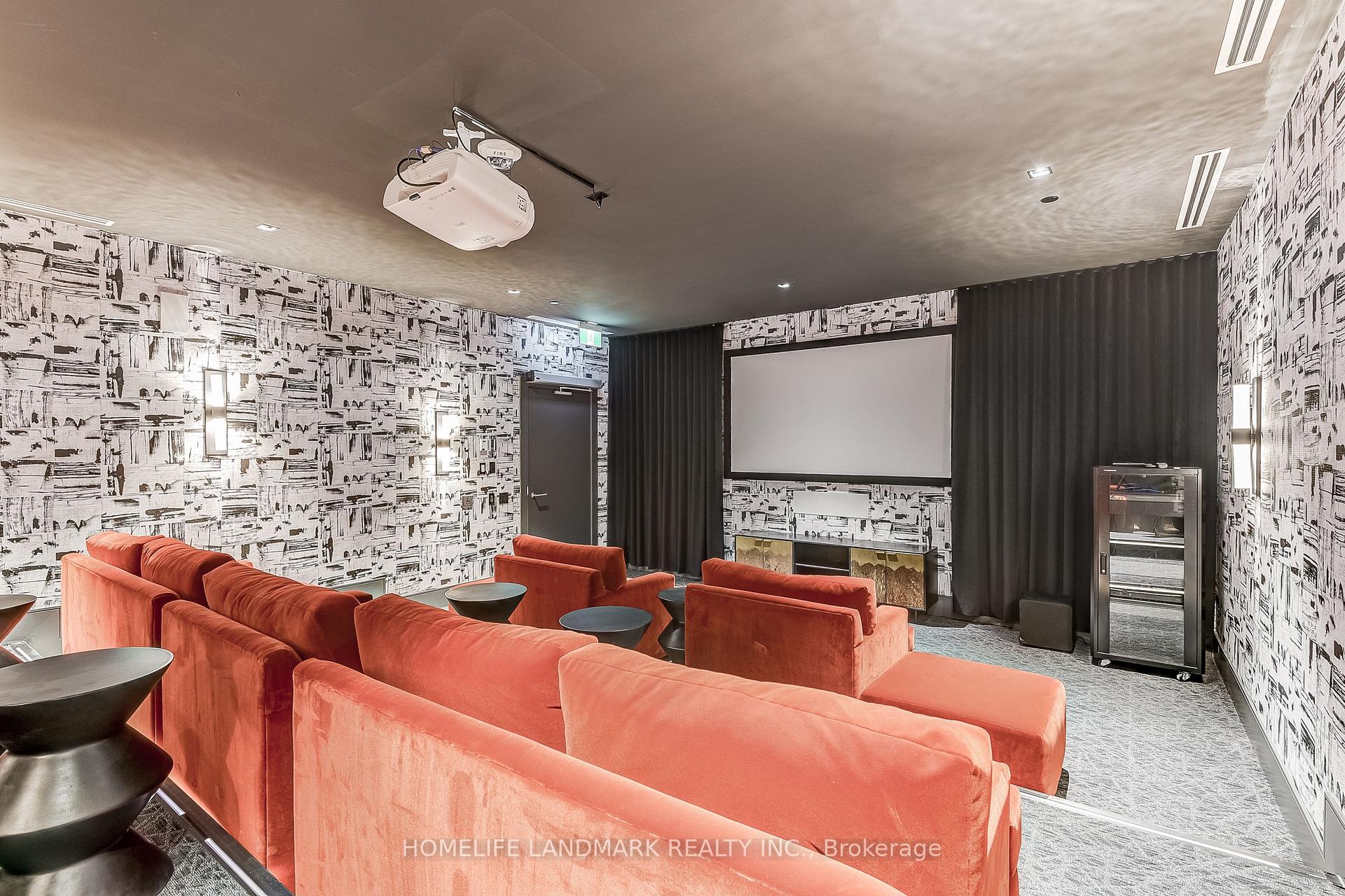 3 Bedrooms Condo at 28 Widmer 3429,  Toronto For sale