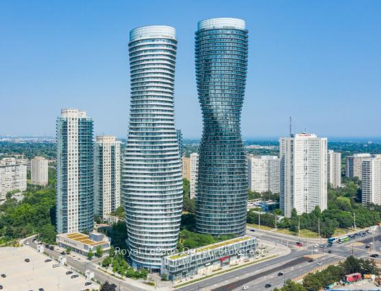 2 Bedrooms Condo at 50 Absolute, Mississauga For sale