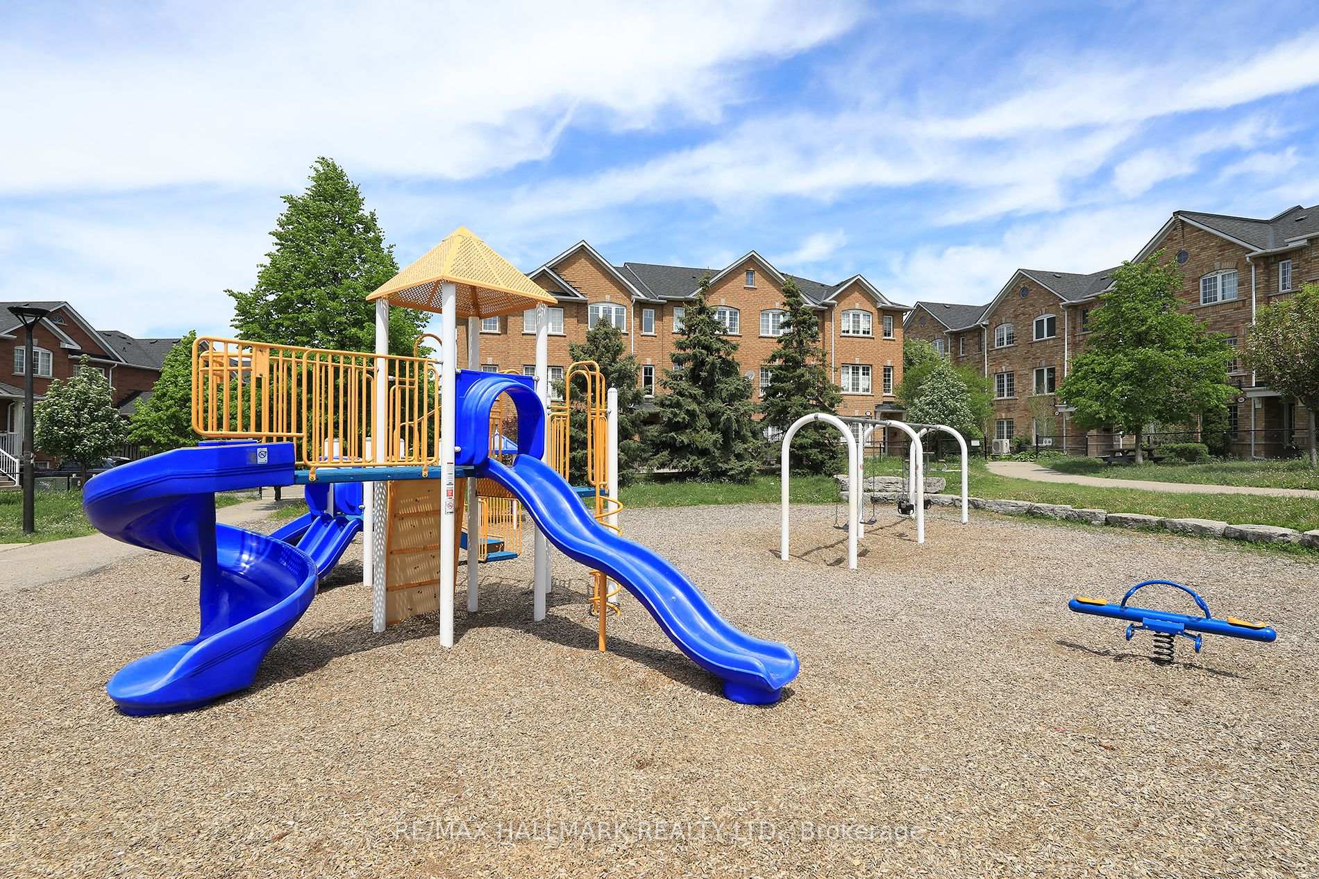 4 Bedrooms Condo at 150 Brickworks, Toronto For sale
