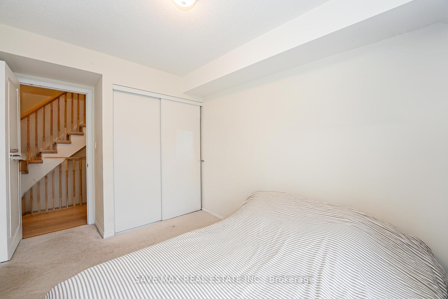 2 Bedrooms Condo at 1070 Progress, Toronto For sale