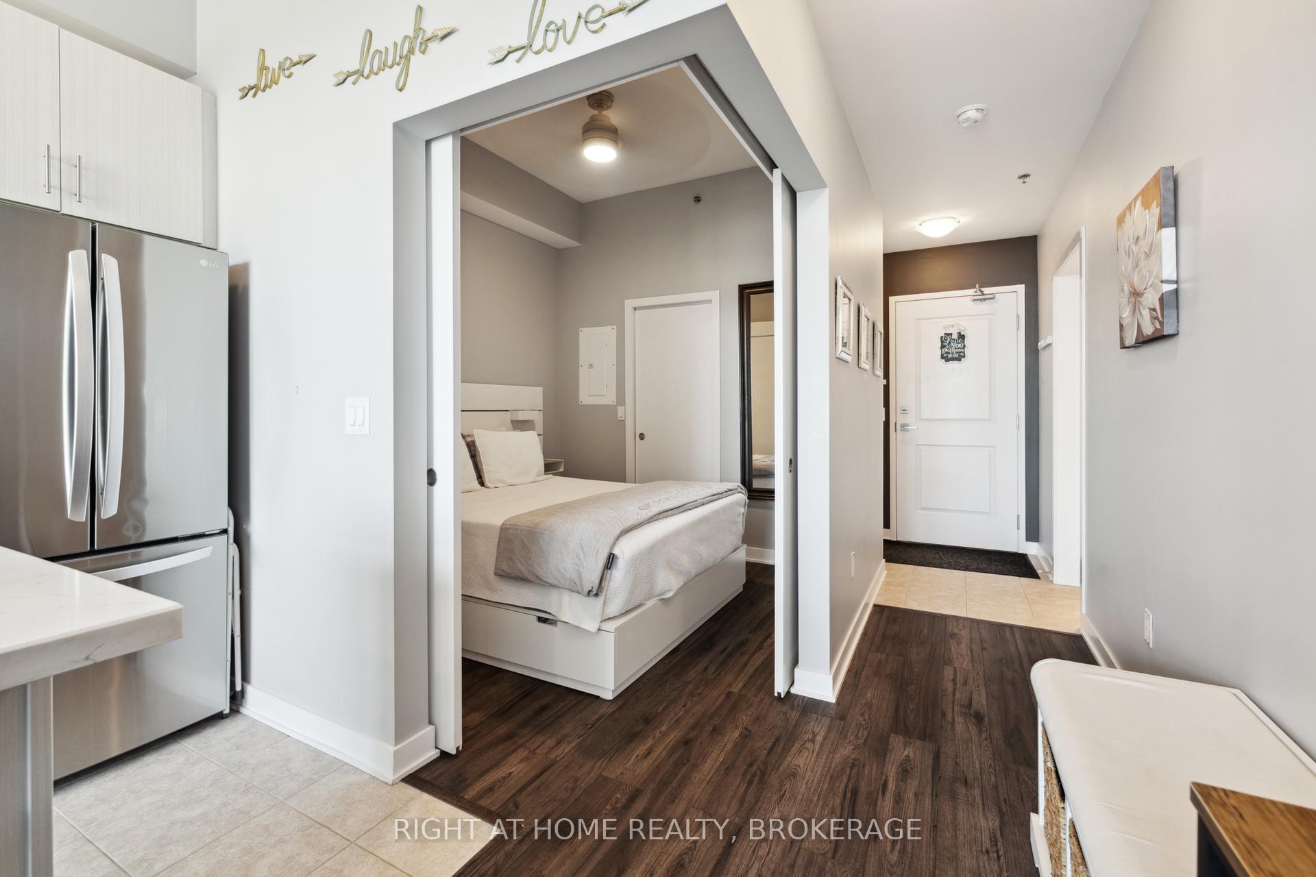 1 Bedroom Condo at 2486 Old Bronte, Oakville For sale