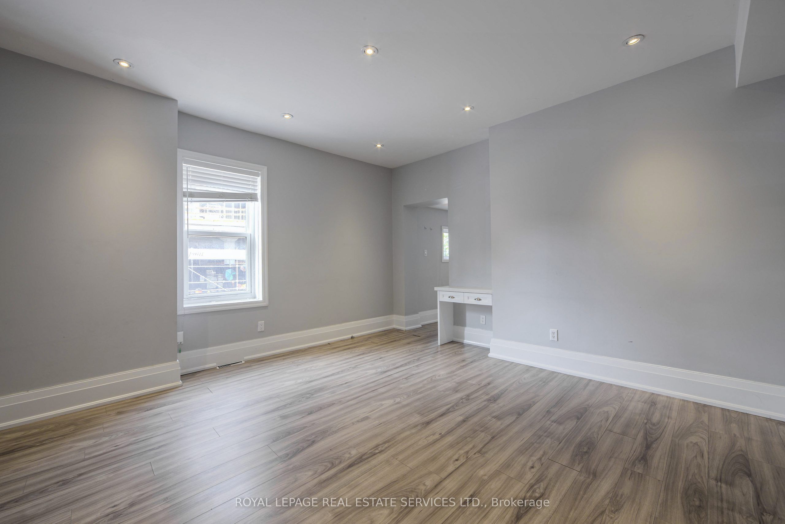 271 Albany Avenue, #1