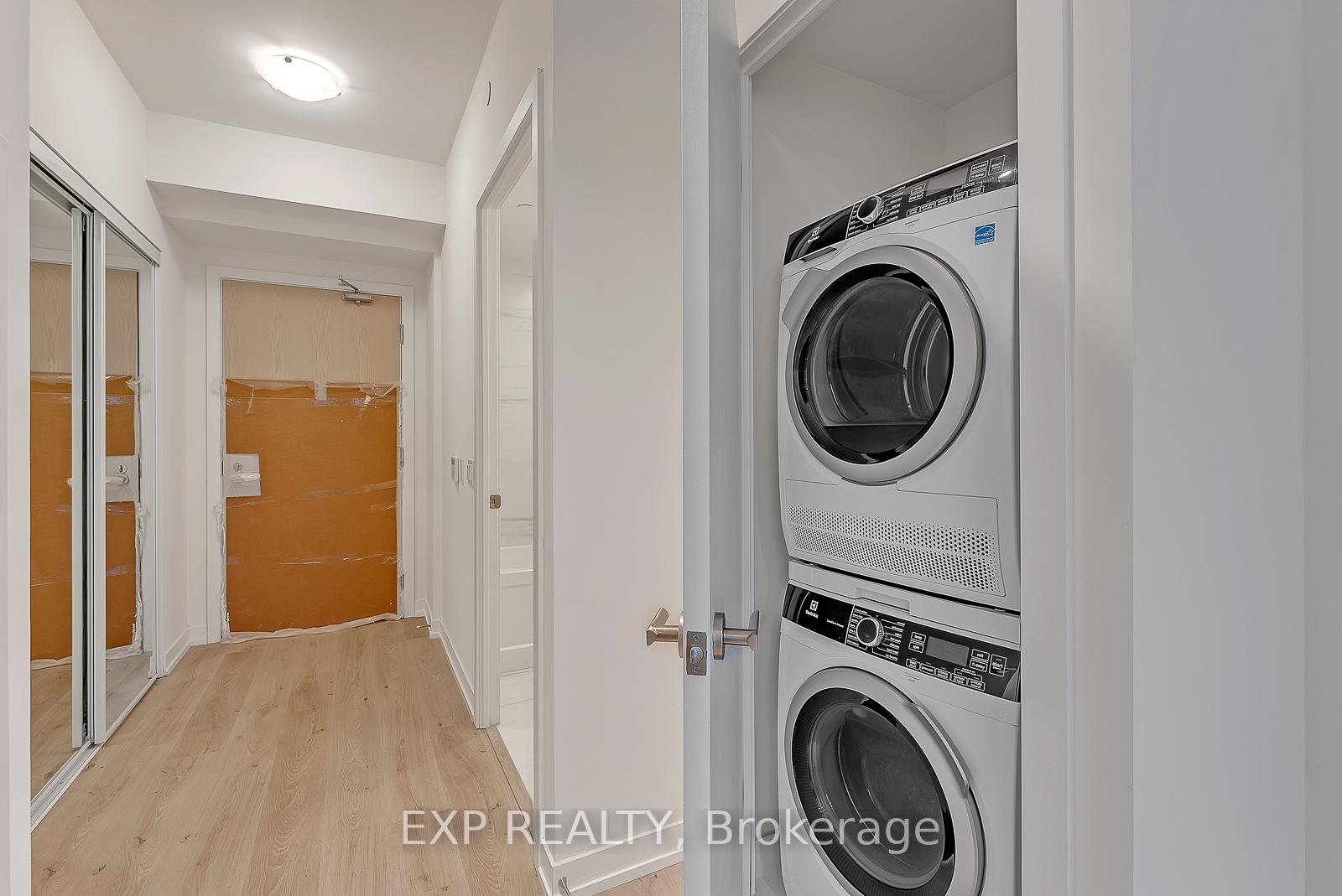 1 Bedroom Condo at 138 Downes, Toronto For sale